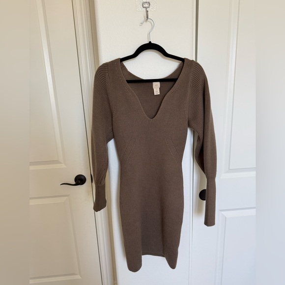 H&M - Ribbed Knit Dress - Picture 5 of 6